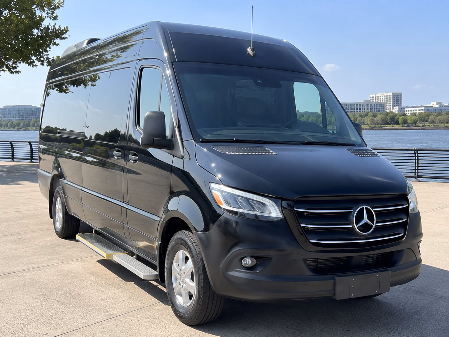 12 passenger sprinter van