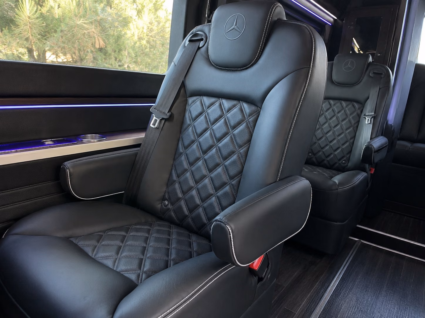18 passenger sprinter van inside