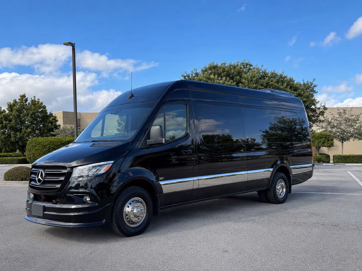 18 passenger sprinter van
