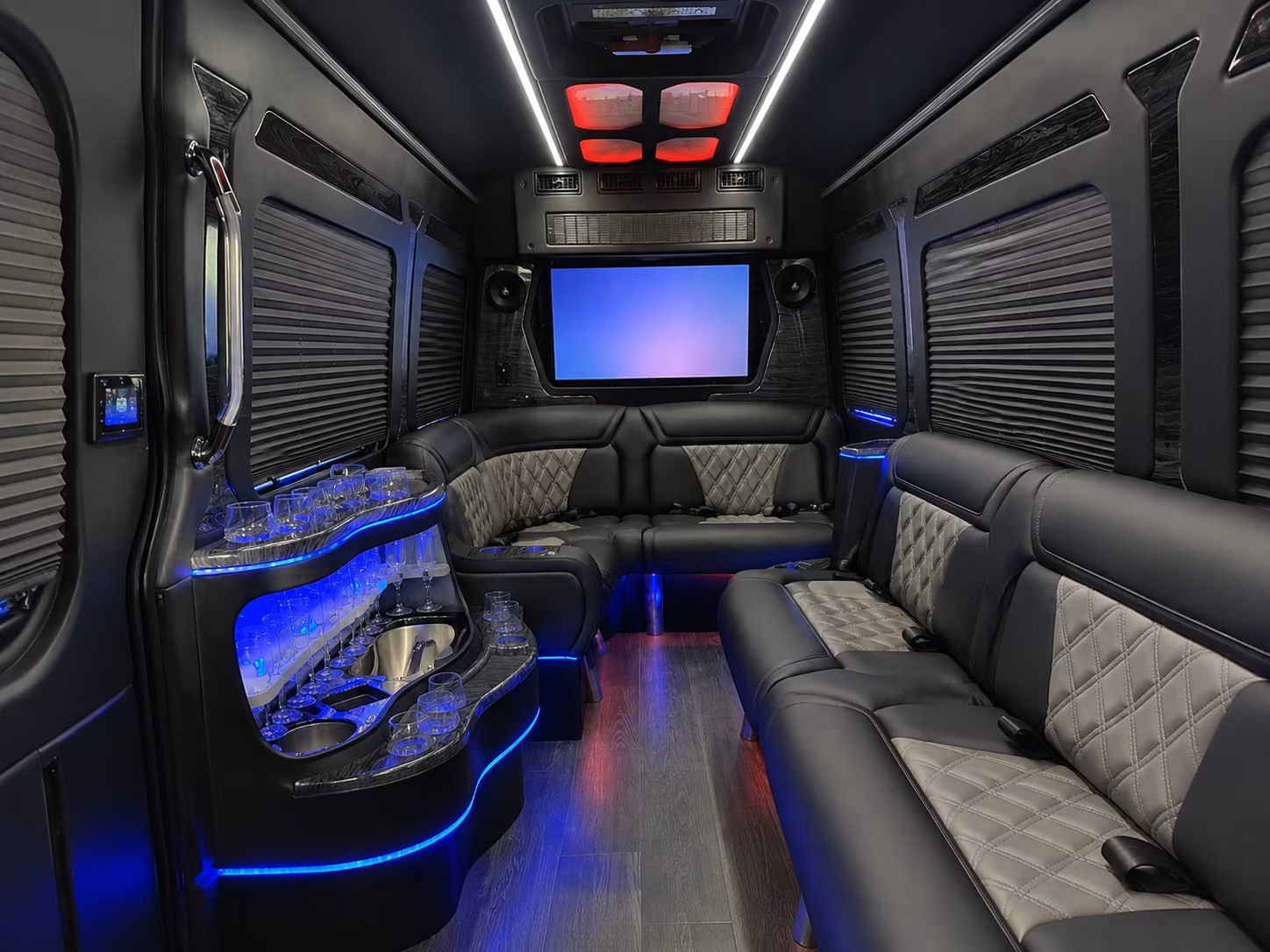 post concert pickup hotel shuttles and parking lot sprinter van service in albuquerque